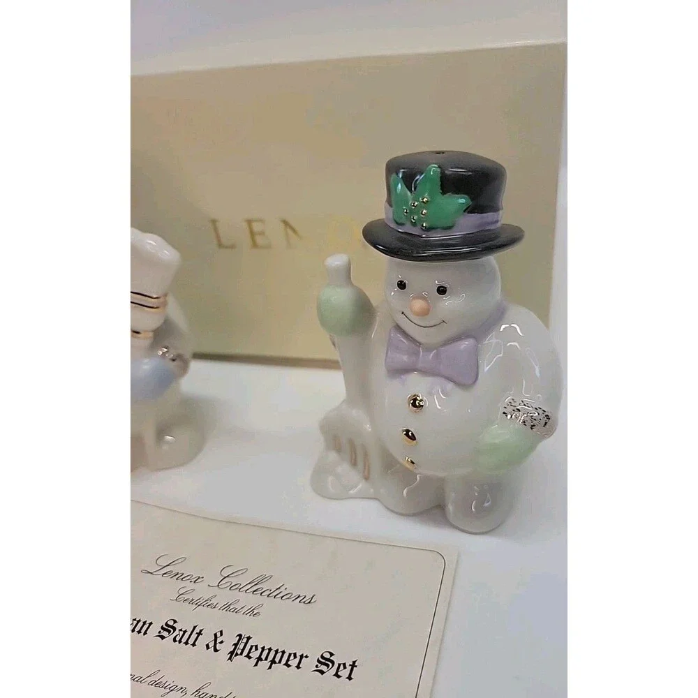 Lenox Snowmen Salt & Pepper‎ Shakers with Box